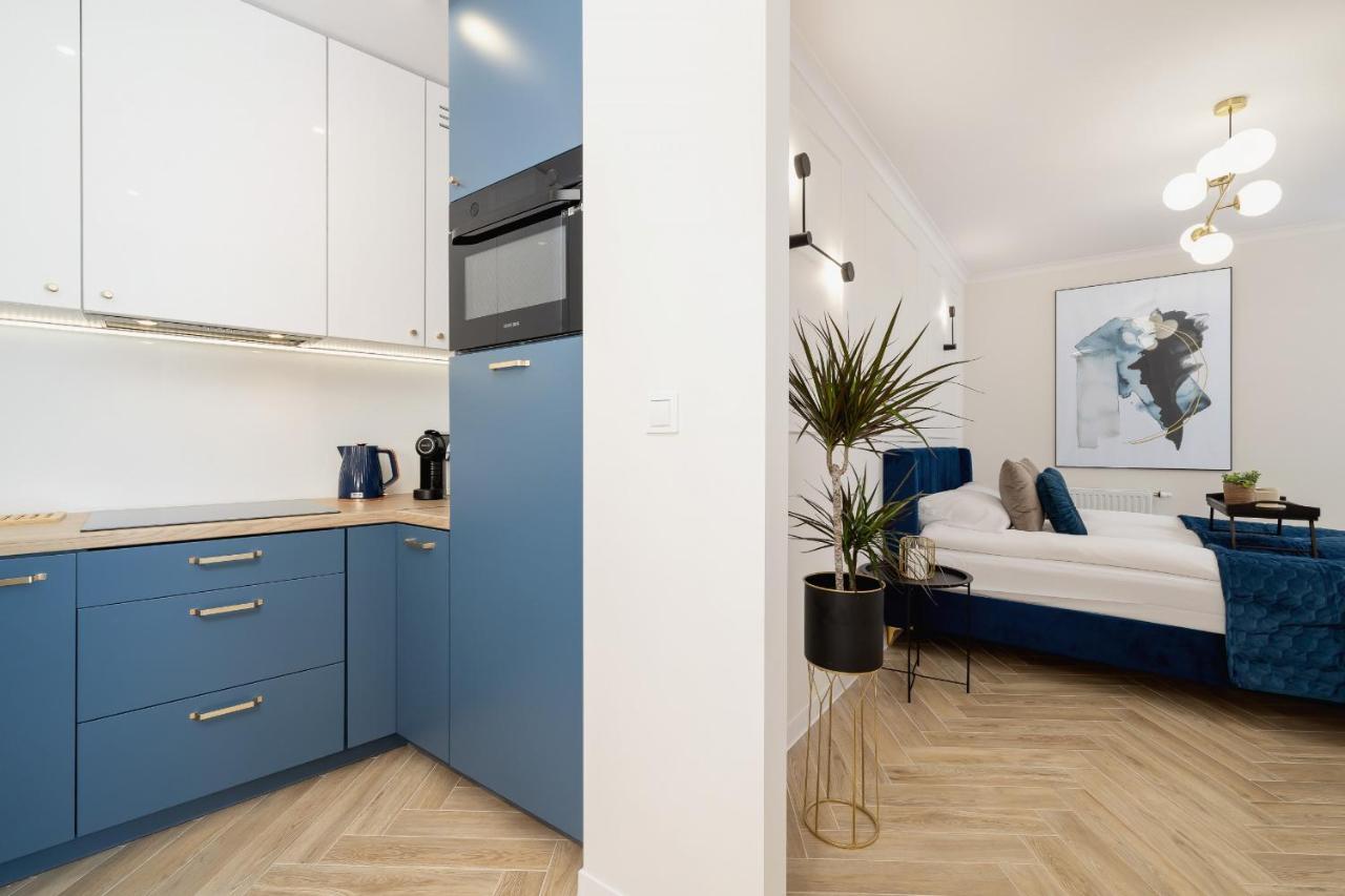 Apartment Elegant Szpakowa 10 With 2 Parking Spaces & Terrace By Renters *