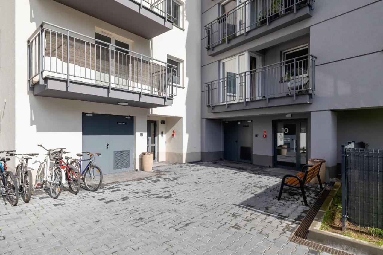 Apartment Elegant Szpakowa 10 With 2 Parking Spaces & Terrace By Renters *